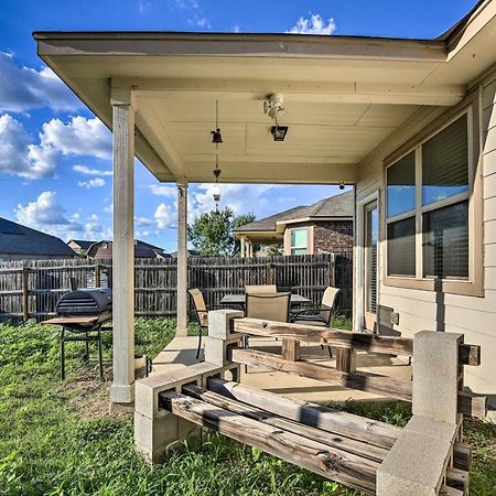 San Antonio Home With Yard About 8 Mi To Lackland! Extérieur photo