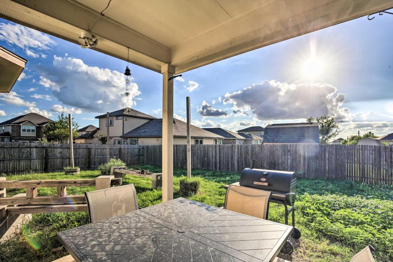 San Antonio Home With Yard About 8 Mi To Lackland! Extérieur photo