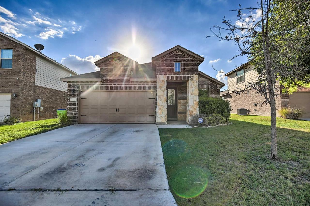 San Antonio Home With Yard About 8 Mi To Lackland! Extérieur photo