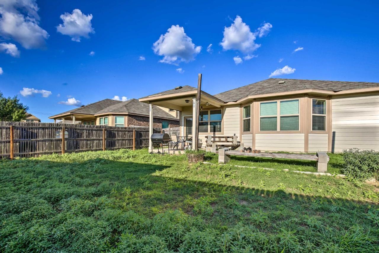 San Antonio Home With Yard About 8 Mi To Lackland! Extérieur photo
